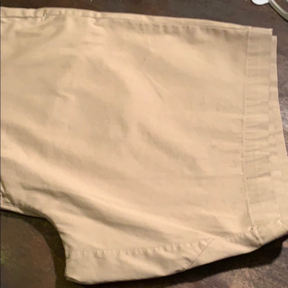 Shorts - Picture 2 of 5
